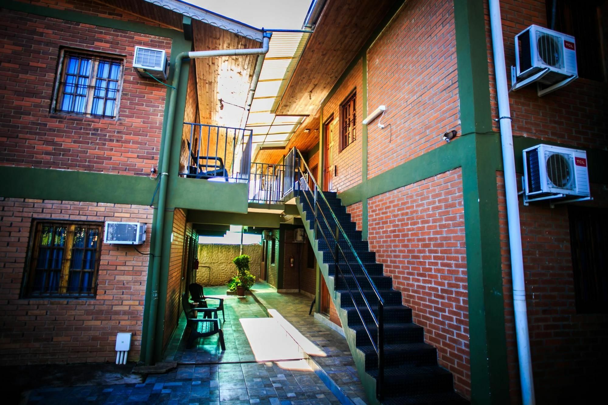 Lo De Carmen Apart Puerto Iguazú Exterior foto